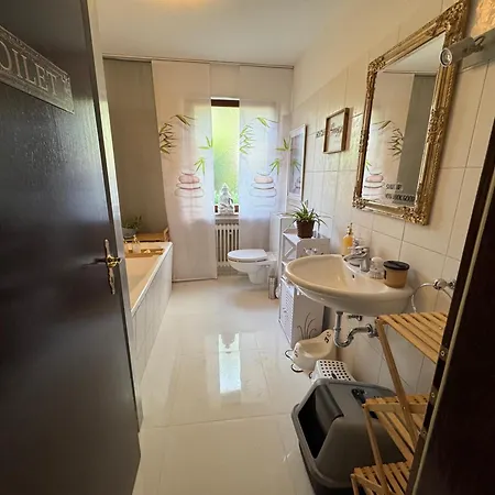 Woelf Apartment *